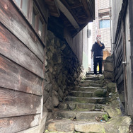 『SILENT HILL f』の舞台を聖地巡礼してみた―ゲームの世界まんまの昭和レトロな「筋骨めぐり」に大興奮！Steam Deckで遊ぶ“最適プレイスポット”も探してみたぞ【前編】