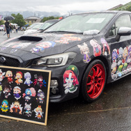 ベンツやレクサス、往年のスポーツカーまで集結！雨に負けじと会場を盛り上げた痛車まとめ【第九回 天下無双 東西最強痛車決戦 フォトレポ】