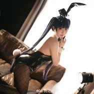 バニーガール／桃之啾啾（Weibo：@桃之啾啾）