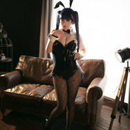 バニーガール／桃之啾啾（Weibo：@桃之啾啾）