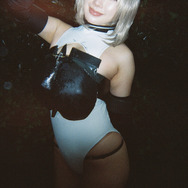 レッドシューズ『勝利の女神:NIKKE』/鳥海かう(X:@kau_toriumi)