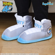 「バック・トゥ・ザ・フューチャー」40周年記念プライズが順次展開!「東リベ」コラボにて「マイキー」が“マーティの衣装”でフィギュア化