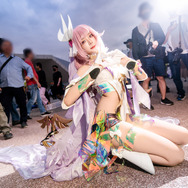 エリシア『崩壊3rd』／四巫日モミ（Instagram：momihi__444、X：@momihi__44）【台湾】