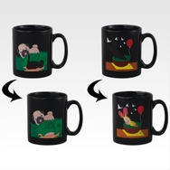 人気絵本「こびとづかん」が一番くじ化！ラストワン賞は“カクレモモジリ”の正しい持ち方を学べる桃型ダイカットクッション