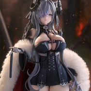 リアルファー仕様の豪華な衣装が、威厳と気品を際立たせる！『アズレン』より「アウグスト・フォン・パーセヴァル」が存在感ある1/6スケールで立体化