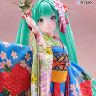 お値段約20万円の「初音ミク」日本人形フィギュアが可憐で美しい…！イラストレーター・藤ちょこ氏による描き下ろしイラストをもと立体化