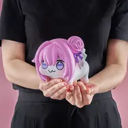 『勝利の女神：NIKKE』の謎生物「DORO」が貯金箱になった！両手に乗るほどの大きめサイズ