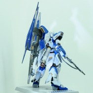 「Hi-νガンダム」がMETAL BUILDに再臨！ファンネルの背負い方がνガンダムを思わせる“2026（仮）Ver.”として商品化