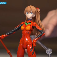 ヱヴァ新劇場版より「30MP 式波・アスカ・ラングレー(プラグスーツVer.)」プラモが発表！ドキッとする座りポーズも再現可能