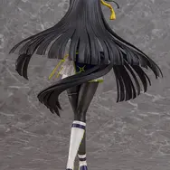 『ウマ娘』より「カルストンライトオ」が勝負服姿で立体化！ビシッとした“直線”な構えや勝利ポーズ時の「きめ顔」が凛々しい