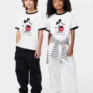 ユニクロから「ディズニー」「ピクサー」など4作品のUTコレクション登場！アイコニックなポーズの「ミッキー」や「ウッディ＆バズ」たちがお洒落