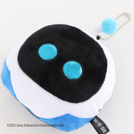 初代プレステのクッションが順次発売！『ASTRO BOT』チャームは持ち歩けて、リストレストとして活用可能