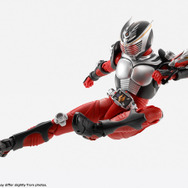 「仮面ライダー龍騎」S.H.Figuarts（真骨彫製法）が再販決定！インパクト抜群のシーンが決まる「ドラグレッダー」セットは抽選販売へ
