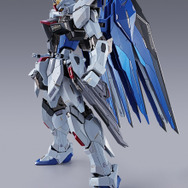 METAL BUILD「フリーダムガンダム CONCEPT 2」が魂ストア・魂スポットで当日抽選販売！プロヴィデンスと争う新規撮りおろしカットも必見
