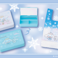 「シナモロール」“冬のカフェ”テーマの当たりくじが12月19日発売！ラストスペシャル賞はシナモンとみるくのぬいぐるみ、そのまま飾れる巾着セット