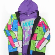 『ウマ娘』エアシャカールの私服を完全再現！「NULL」パーカーと格子柄のジャケットがラインナップ