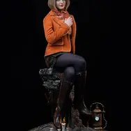 お値段53万の“リアル”感！『バイオ RE:4』 より「アシュリー・グラハム」が1/2 スケールで立体化、台座にはLEDライトを内蔵