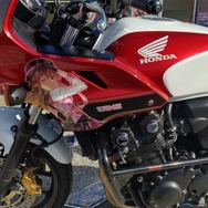 『アイマス』合同ライブ「MOIW2025」に“アイ”が集まる！「のぼり」や「痛車」など会場周辺施策をレポート