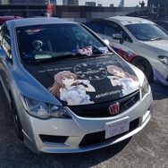 『アイマス』合同ライブ「MOIW2025」に“アイ”が集まる！「のぼり」や「痛車」など会場周辺施策をレポート