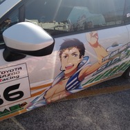 『アイマス』合同ライブ「MOIW2025」に“アイ”が集まる！「のぼり」や「痛車」など会場周辺施策をレポート