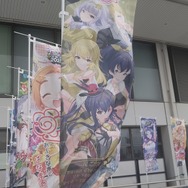 『アイマス』合同ライブ「MOIW2025」に“アイ”が集まる！「のぼり」や「痛車」など会場周辺施策をレポート