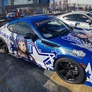 『アイマス』合同ライブ「MOIW2025」に“アイ”が集まる！「のぼり」や「痛車」など会場周辺施策をレポート