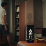 美少女や『LoL』伝説プレイヤーがゲーミングライフをサポート！？Razerの卓上AIコンパニオンが近未来的