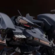『ARMORED CORE 4』“烏殺し”の異名を持つ「オルレア」プラモデルが予約受付開始！鮮烈な登場シーンを再現、差し替えにより二刀流も