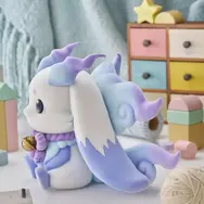 毛並みまで表現！にじさんじ・ルンルンがビッグソフビフィギュア化ーフロッキー加工でやさしく心地よい手触り