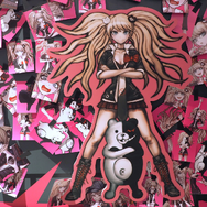 『ダンガンロンパ』15年の歩みをイラストやおしおき、謎解きと共に！「ダンガンロンパ15周年記念展」レポート