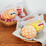 「セブン‐イレブン」人気商品をグッズ化した「Happyくじ」が3月13日発売！巨大なからあげ棒ぬいぐるみや、“金”シリーズのブランケットなどユニーク