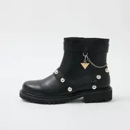 「遊戯王」新作コラボアイテムのこだわりが凄い！「千年パズル」懐中時計はじめ、遊戯と海馬の象徴的な要素を盛り込んだブーツなど全5商品