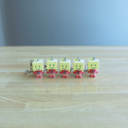 ふわふわで可愛いカイロソフトのマスコット「カイロくんキーホルダー」がジワ売れ中―「1000個作っちゃったから残りわずか880個くらい」