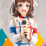 『アイマス』20周年の“最高傑作”！「天海春香」スターピースメモリーズ衣装フィギュアが予約開始ー背景には矢印、台座にたくさんの星をデザイン