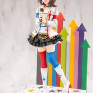 『アイマス』20周年の“最高傑作”！「天海春香」スターピースメモリーズ衣装フィギュアが予約開始ー背景には矢印、台座にたくさんの星をデザイン