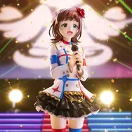 『アイマス』20周年の“最高傑作”！「天海春香」スターピースメモリーズ衣装フィギュアが予約開始ー背景には矢印、台座にたくさんの星をデザイン