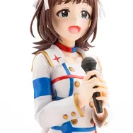 『アイマス』20周年の“最高傑作”！「天海春香」スターピースメモリーズ衣装フィギュアが予約開始ー背景には矢印、台座にたくさんの星をデザイン