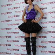 ほしのあきさんが「Yahoo!モバゲー」のクリスマスを盛り上げる