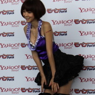 ほしのあきさんが「Yahoo!モバゲー」のクリスマスを盛り上げる