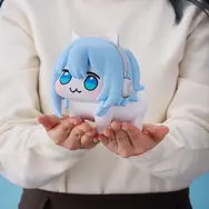 『勝利の女神：NIKKE』謎生物「SHIDORO」が大きめソフビ化！愛らしいフォルム、貯金箱として活用できる優れもの