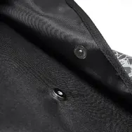 「Ξガンダム」が光を反射して輝く！メッセンジャーバッグが、メンズファッション誌「smart 2026年7月号」の特別付録に