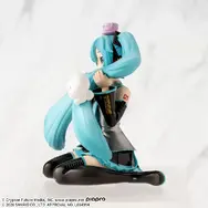 髪を持ち上げて…モフッ！「初音ミク×シナモロール‐もふっとVer.」フィギュアが可愛いープライズ向けに展開