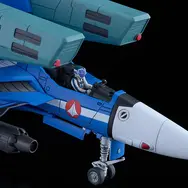「超時空要塞マクロス」銀河最強夫婦が搭乗する「VF-1Jファイターバルキリー」をセットでプラモ化！大気圏外仕様パイロットスーツフィギュアなど付属