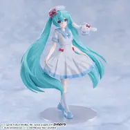 「初音ミク×シナモロール SummerVer.」が7月24日より展開！涼やかな白のマリン服で可愛さMAX