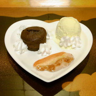 『うみねこのなく頃に』と戦国メイドカフェ「もののぷ」がコラボ