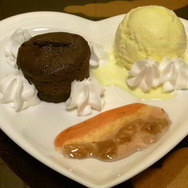 『うみねこのなく頃に』と戦国メイドカフェ「もののぷ」がコラボ