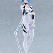 「ヱヴァンゲリヲン新劇場版」より「綾波レイ」「式波アスカ」の新作プラモデル！可愛らしいペタン座りなど、プラグスーツ姿で多彩なポーズが決まる