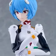 「ヱヴァンゲリヲン新劇場版」より「綾波レイ」「式波アスカ」の新作プラモデル！可愛らしいペタン座りなど、プラグスーツ姿で多彩なポーズが決まる