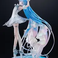 「初音ミク」がグッスマ最高峰ラインでスケールフィギュア化！オーロラコート加工やパール塗装、クリアパーツを組み合わせて美麗ビジュアルを再現