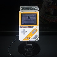 なぜ「電ファミ」が出展側に？ 奥底には「インディーゲームに還元できていない問題意識」―「電ファミニコゲーマー」ブース担当者にインタビュー！ 100件以上から厳選の「特別推薦枠」や、「第四境界」新作『人のゲームカセット』展示も【BitSummit PUNCH】